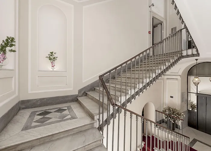 ホテル デメトラ 4*